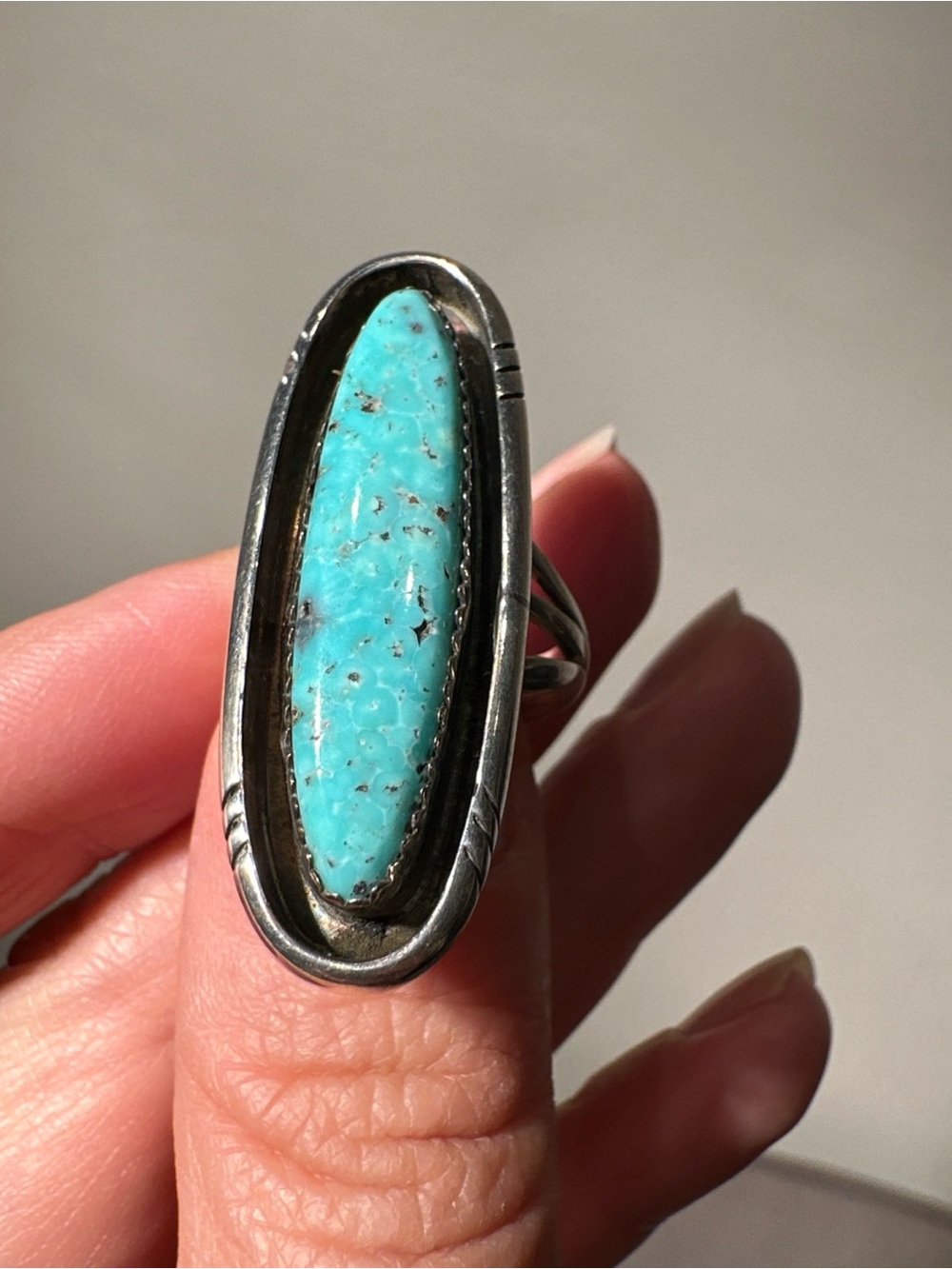 Amazing Navajo Elongated GORGEOUS Sterling Silver Turquoise Ring Size 7 - Picture 5 of 9